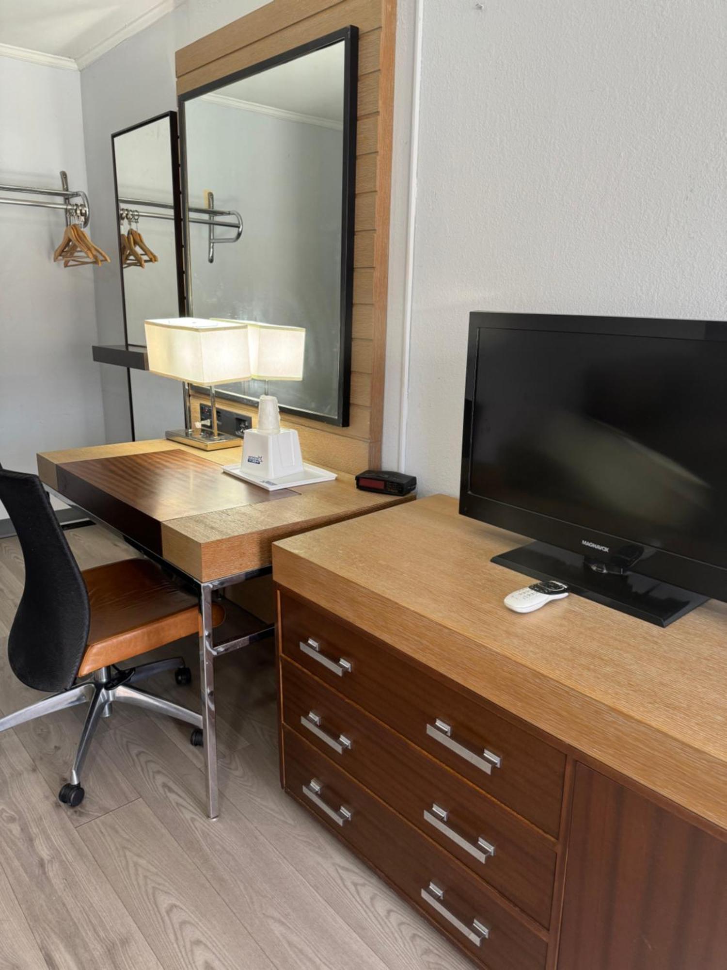 Americas Best Value Inn At Central Valley-Woodbury Ngoại thất bức ảnh